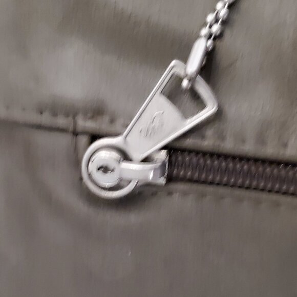 Browning Alexandria Concealed Carry Handbag - Charcoal- with keys! - Picture 5 of 10